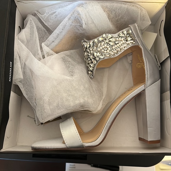 Brand new dress shoes - Picture 2 of 3